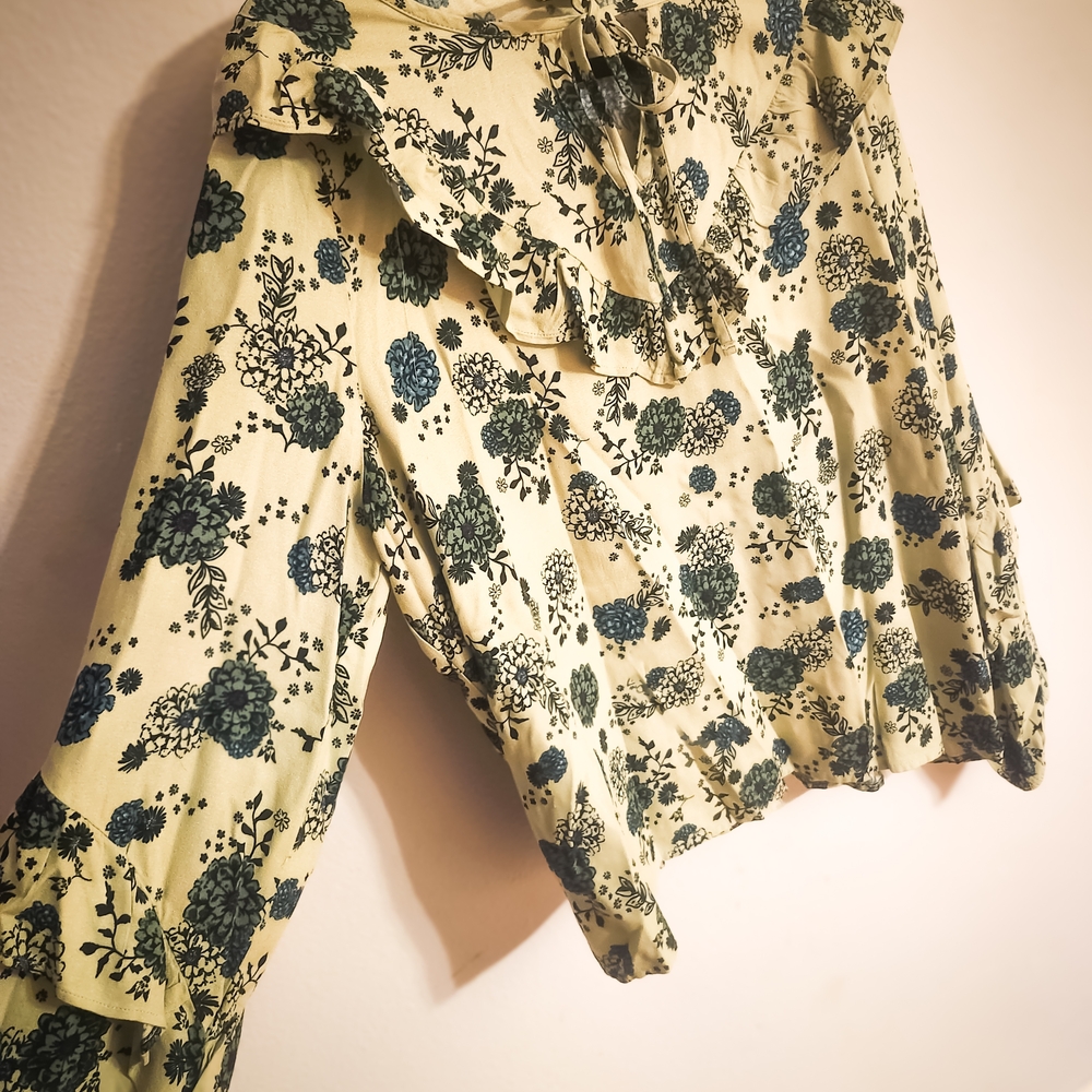 Sonoma XL Floral Ruffle Blouse Cream Green Boho Peasant Top Flowy Cottagecore